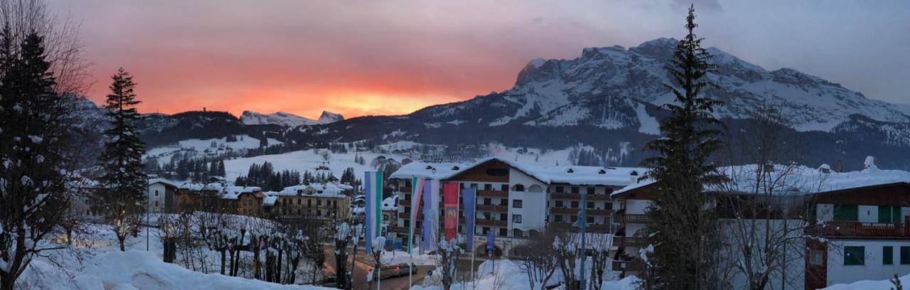 Luxury Panoramic 3Br Apt 2Min To Centre 5Min To Lifts Cortina d'Ampezzo Buitenkant foto